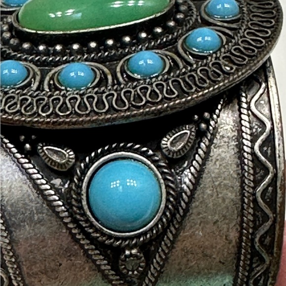 Faux Turquoise Stones Cuff Bracelet with Viking Theme - Picture 9 of 11